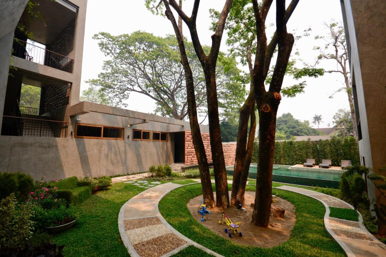 Proud Phu Fah Muang Chiang Mai Hotel Exterior foto